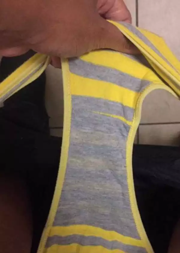 (challenge for ladies) girlshows off panties she
